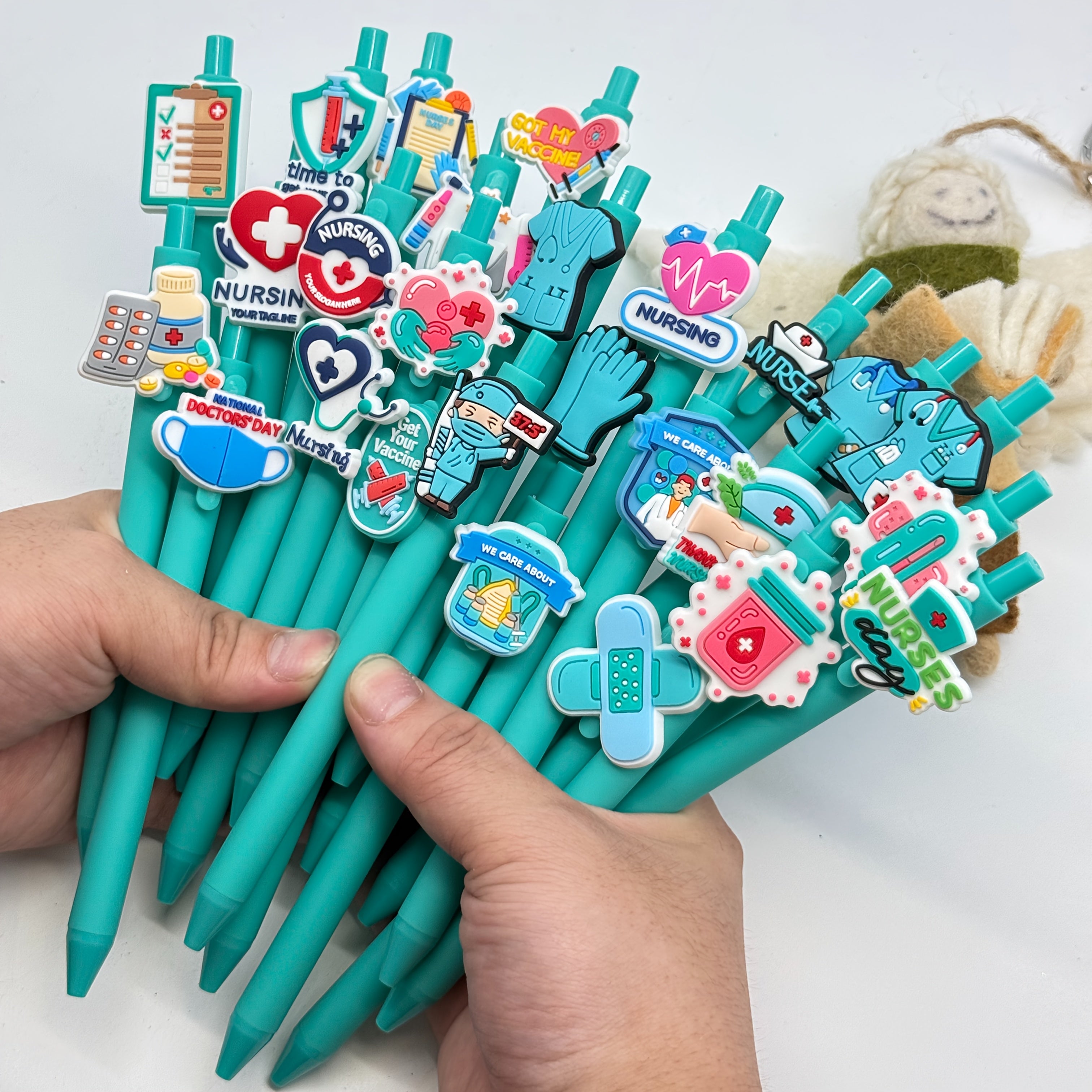 12/25 Retractable Ballpoint Pens from The Medical Series, in Teal Color, Designed for Doctors And Nurses, Featuring a Press Mechanism with Black Ink Refills, Perfect for Signing Medical Documents, And a Fun Office Stationery Gift.